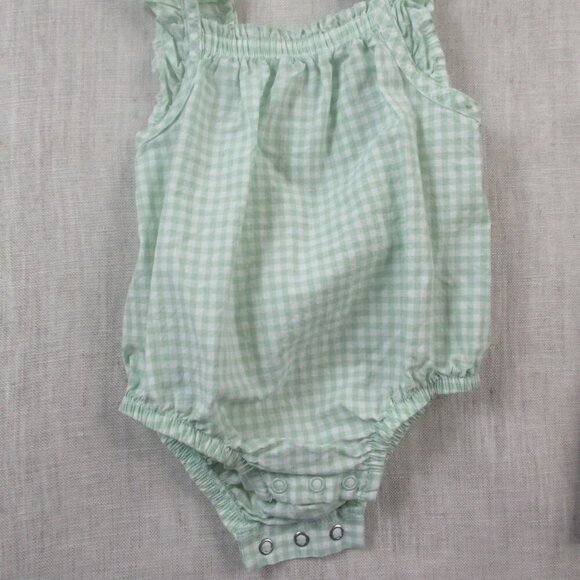 Baby Girl Clothes Lot 4pc Romper Dress Bodysuit Outfits Size 0-3M Mixed Colors - Picture 5 of 10